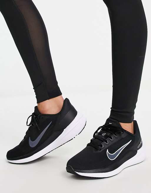 Nike Running Air Winflo 9 trainers in black and white