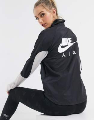 black zip up nike jacket