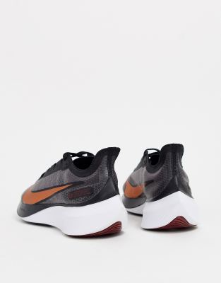 nike running zoom gravity trainers in black