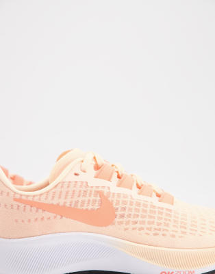 nike running air zoom pegasus 37 in peach