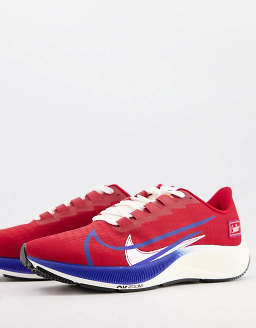 Men Nike Running Air Zoom Pegasus 37 Premium trainers in red and blue 