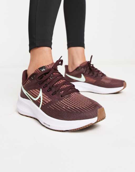 Nike Running – Air Zoom Pegasus 39 – Mörkröda träningsskor