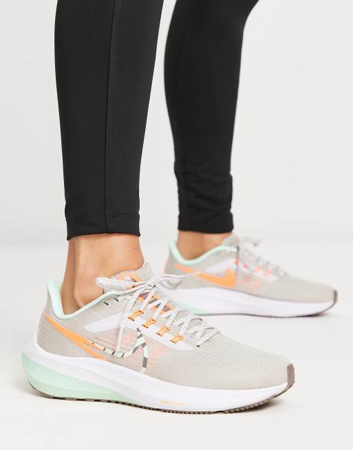 Nike running air zoom pegasus trainers store in grey