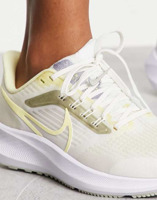 Nike Running - Air Zoom Pegasus 39 - Sneakers in geel, 2 van 4