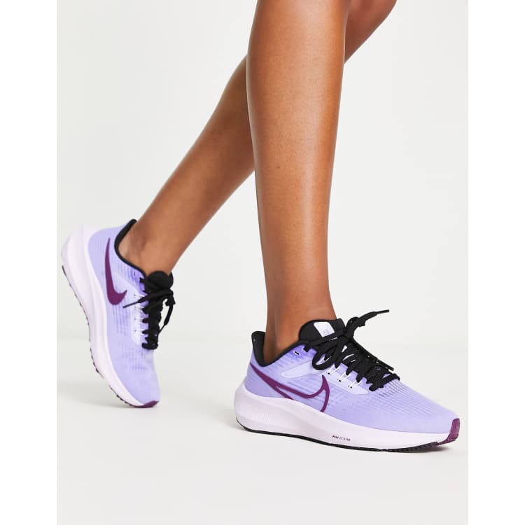 Nike lilac sales zoom