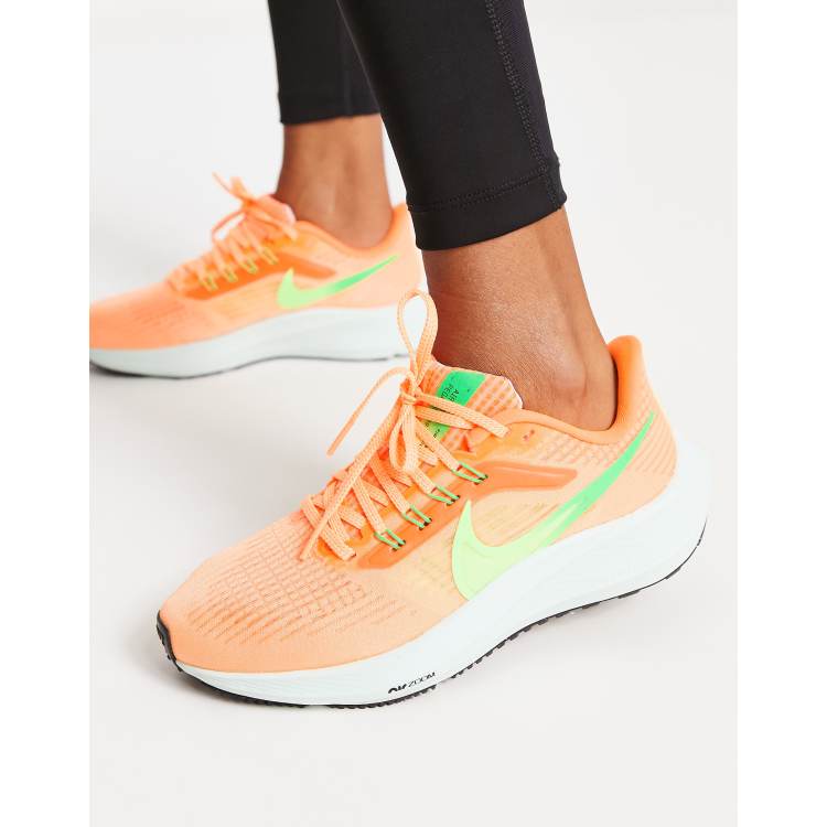 Nike running hot sale orange