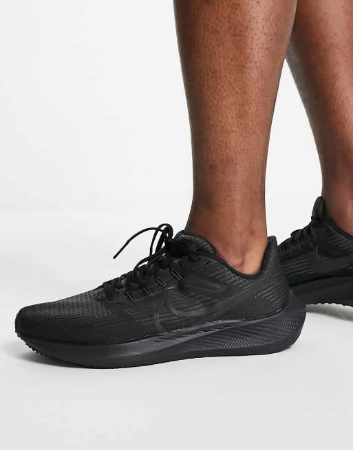 Triple black nike running on sale shoes