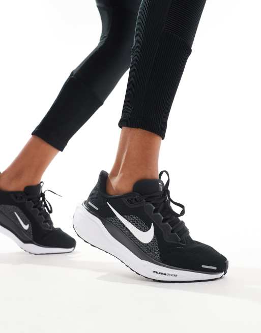 Nike Running Air Zoom Pegasus 41 sneakers in black and white, 4 of 5