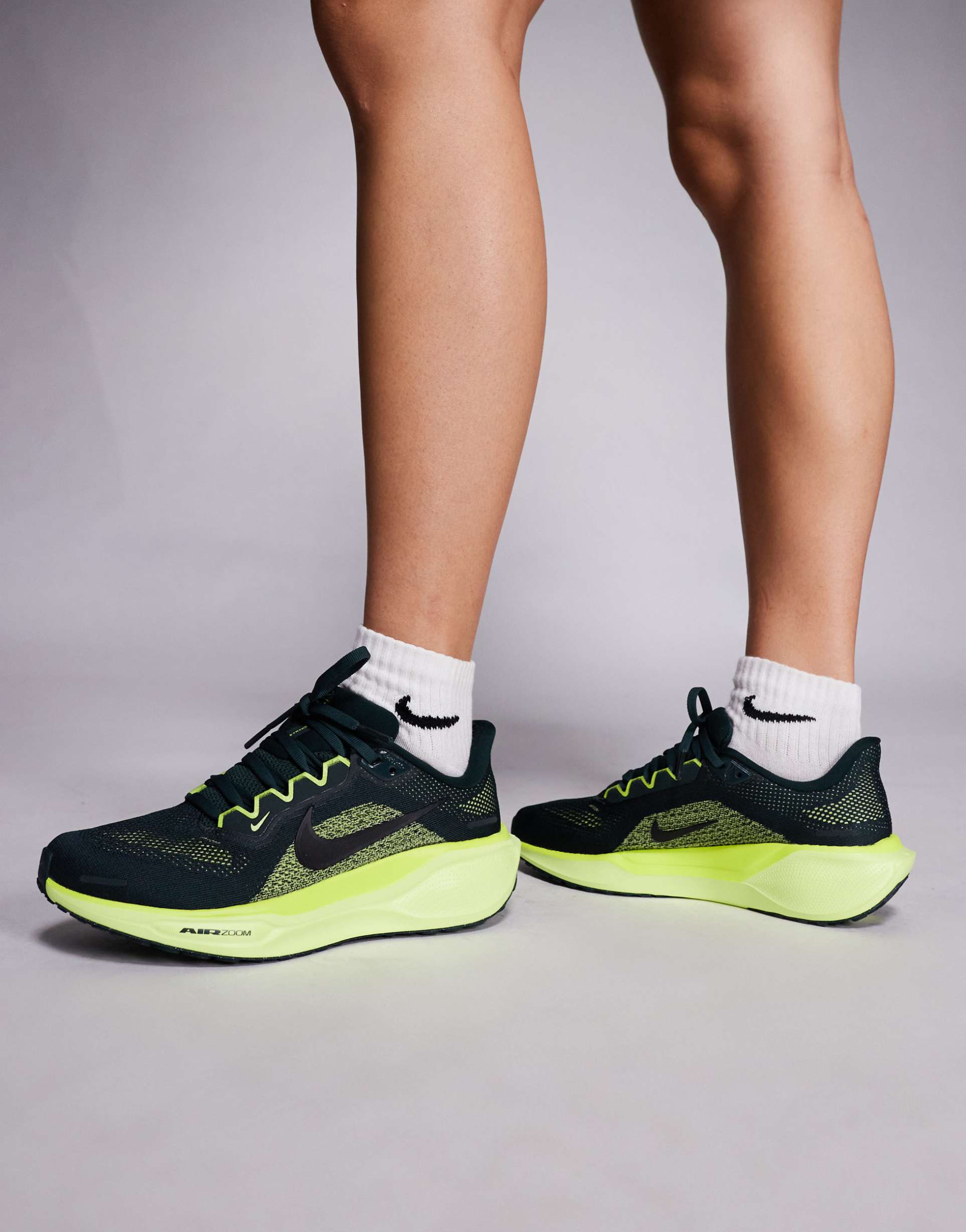 nike running air zoom pegasus 41 sneakers in dark green and yellow