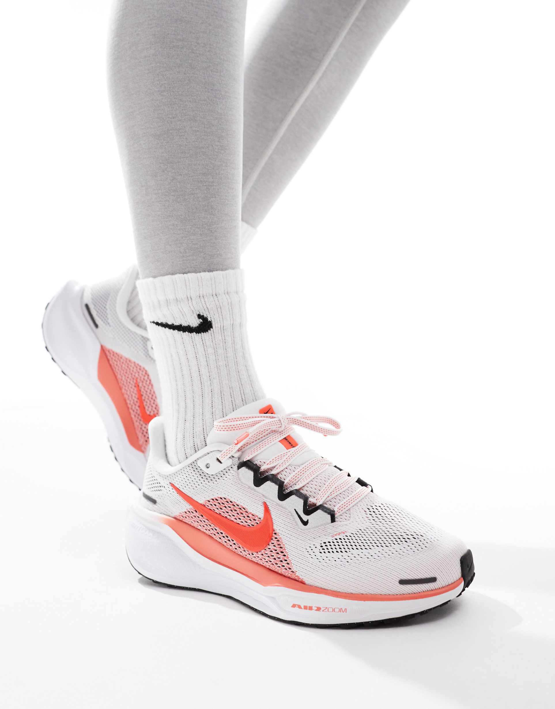 nike running air zoom pegasus 41 sneakers in white and pink
