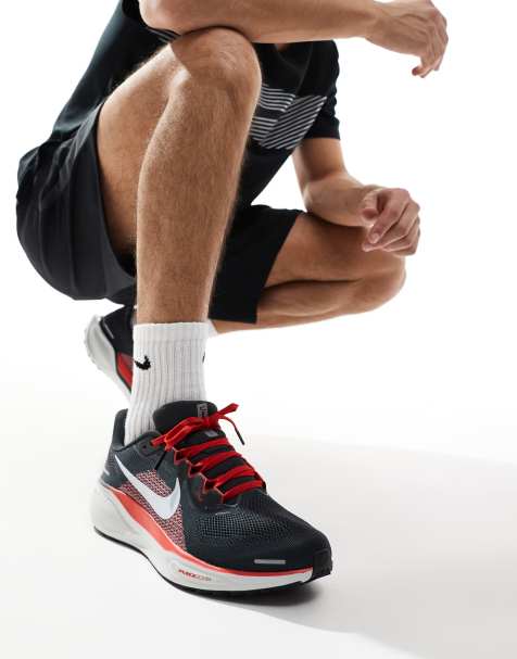 Nike Running – Air Zoom Pegasus 41 – Weite Sneaker in Grau und Rot - view 1