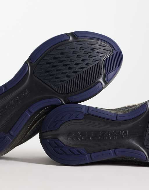 Nike Running Air Zoom Pegasus 42 Sneaker in Schwarz und Gold, 5 von 5