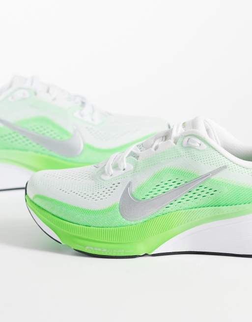 Nike Running Air Zoom Pegasus 42 Sneaker in Weiß und Grün, 3 von 5