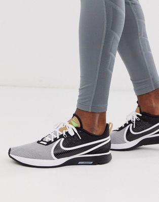 Nike Running - Air Zoom strike 2 - Sneakers nere | ASOS
