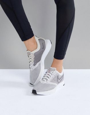 nike zoom strike women's running shoes