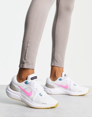 Nike Running Air Zoom Vomero 16 trainers in white