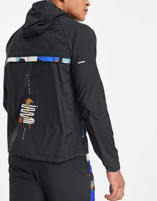 Nike Running - Artist in Residence - Windjack met repel print in zwart, 2 van 4