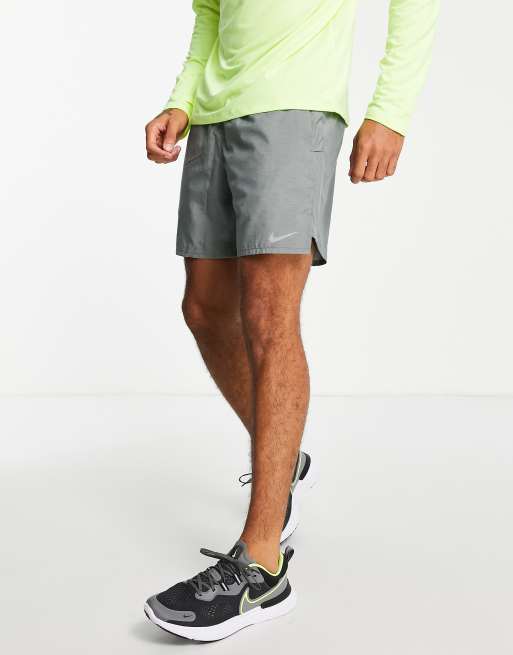 Nike challenger shorts 7 hot sale grey