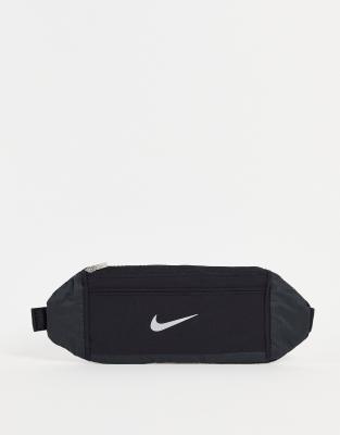 Nike Running - Challenger - Bæltetaske i sort