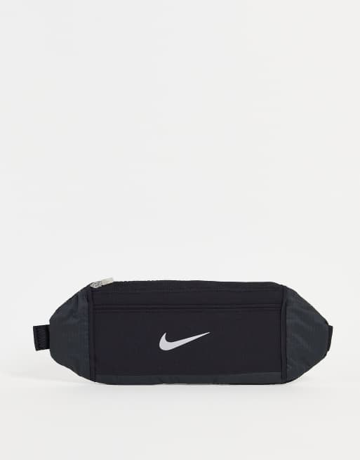 Nike Running – Challenger – Czarna saszetka