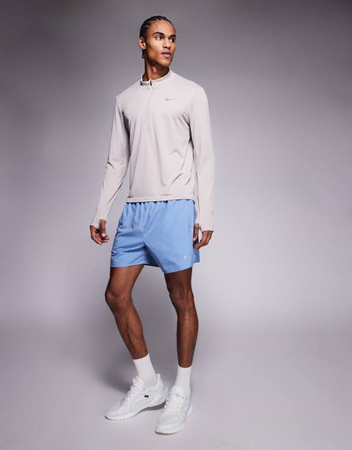 Nike Running Challenger Dri-FIT 5 inch shorts in blue, 2 of 5