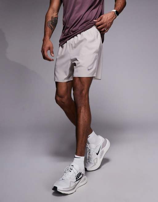 Nike Running Challenger Dri-FIT 5 inch shorts in light grey, 2 of 5