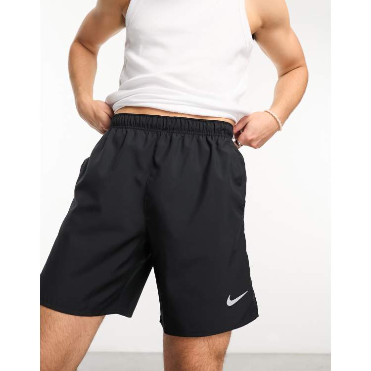 Running swoosh print 7 inch challenger 2025 shorts in black