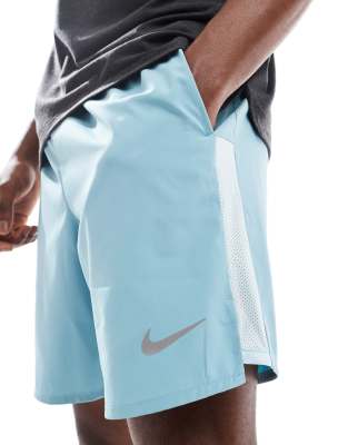 Nike Running Nike Running Challenger Dri-FIT 7 inch shorts in blue