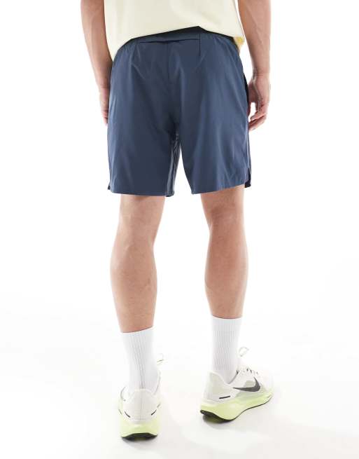 Nike Running Challenger Dri-FIT 7 inch shorts in dark blue, 2 of 5
