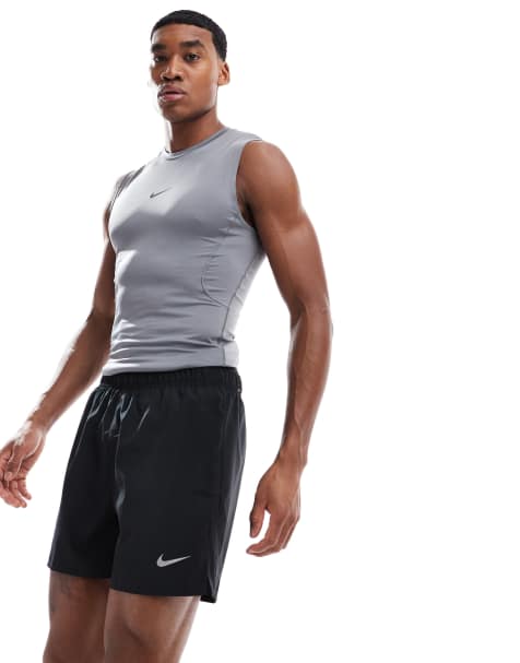 Nike Running – Challenger Dri-FIT – Czarne szorty 2 w 1 o długości 5 cali - view 1