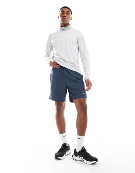 Nike Running - Challenger Dri-FIT - Pantaloncini 2 in 1 blu navy da 7" - view 1