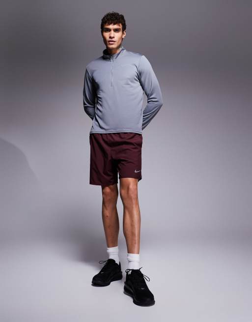 Nike Running – Challenger Dri-FIT – Shorts in Burgunderrot, 7 Zoll Schrittlänge, 2 von 5