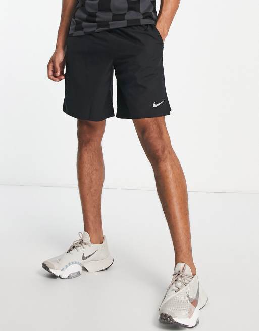 Nike Running – Challenger Dri-FIT – Shorts in Schwarz, 9 Zoll