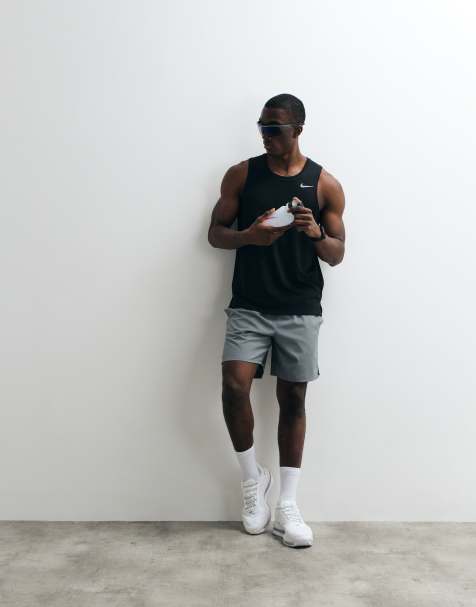 Nike Running Challenger Dri-FIT 7 inch shorts in grey