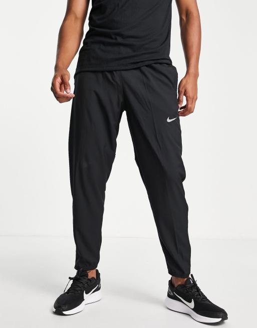 Nike running best sale joggers dri fit