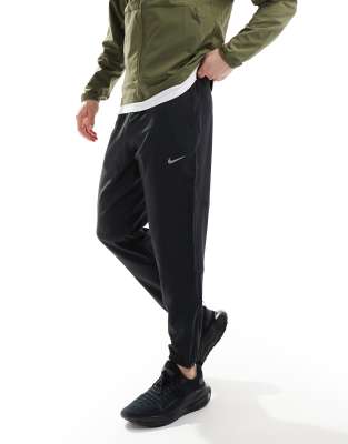 Nike Running - Challenger - Pantalon de jogging en tissu Dri-FIT - Noir