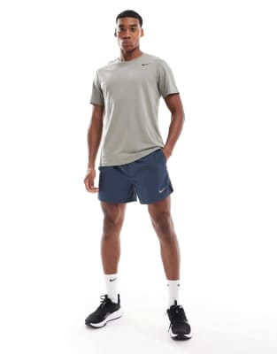 Nike Running - Challenger - Short 5 pouces en tissu Dri-FIT - Bleu marine