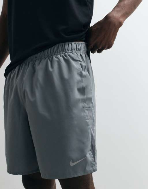 Nike Running - Challenger - Short 7 pouces en tissu Dri-FIT - Gris, 3 de 5