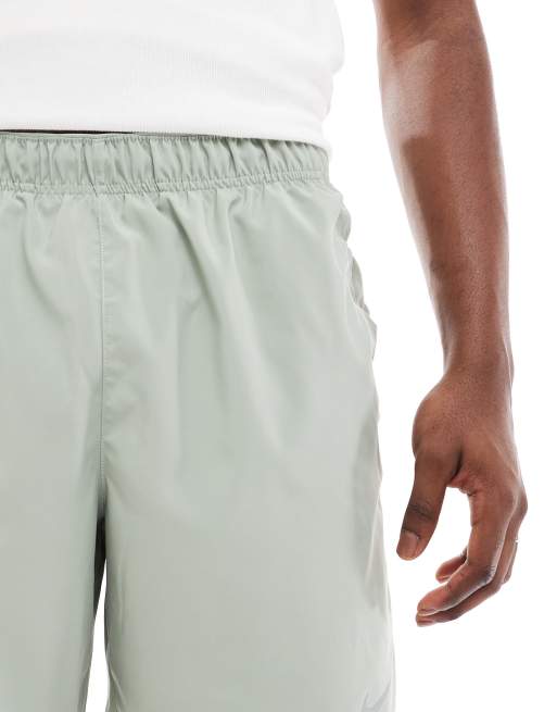 Nike Running - Challenger - Short 7 pouces en tissu Dri-FIT - Vert clair, 5 de 5