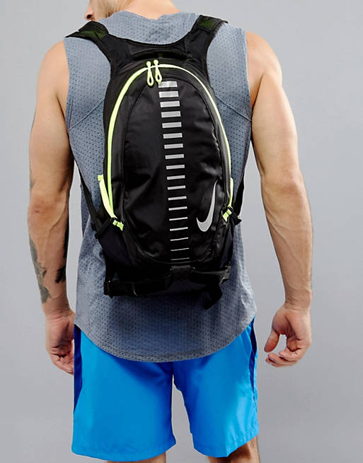 Credencial Aguanieve edificio Nike Running commuter 15l backpack in black ri.01-054 | ASOS