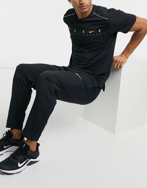 Nike Running – Czarne joggersy z tkaniny