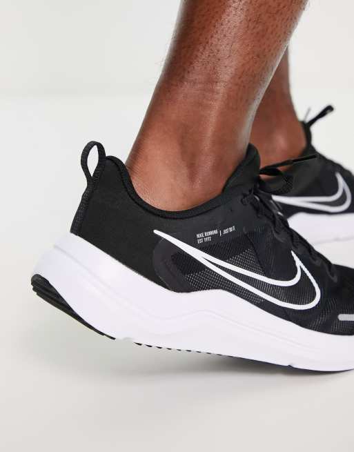 Nike Running – Downshifter 12 – Czarno-białe buty sportowe, 4 z 4