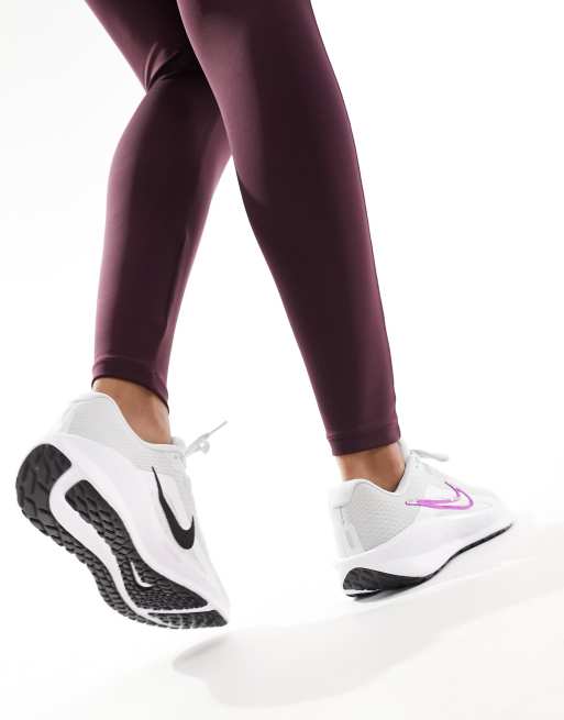 Nike Running – Downshifter 13 – Biało-fioletowe buty sportowe, 4 z 5