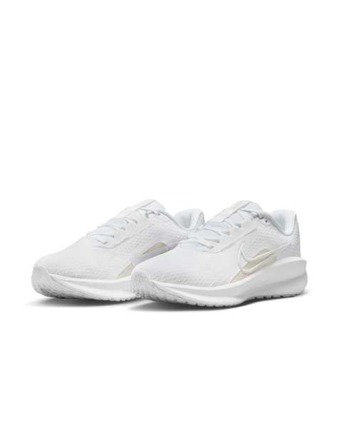Nike Running – Downshifter 13 – Sneaker in Weiß - view 1