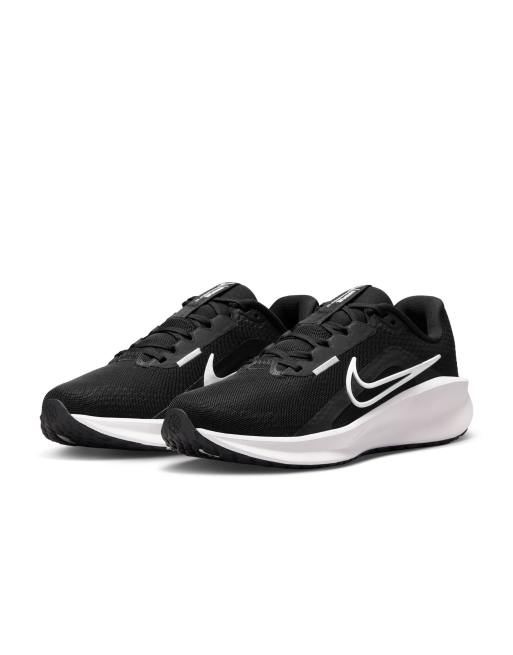 Nike Running - Downshifter 13 - Sneakers bianche e nere, 3 di 5