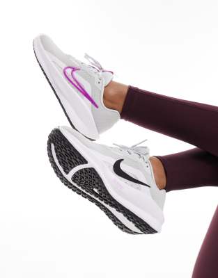 Nike Running - Downshifter 13 - Sneakers bianche e viola