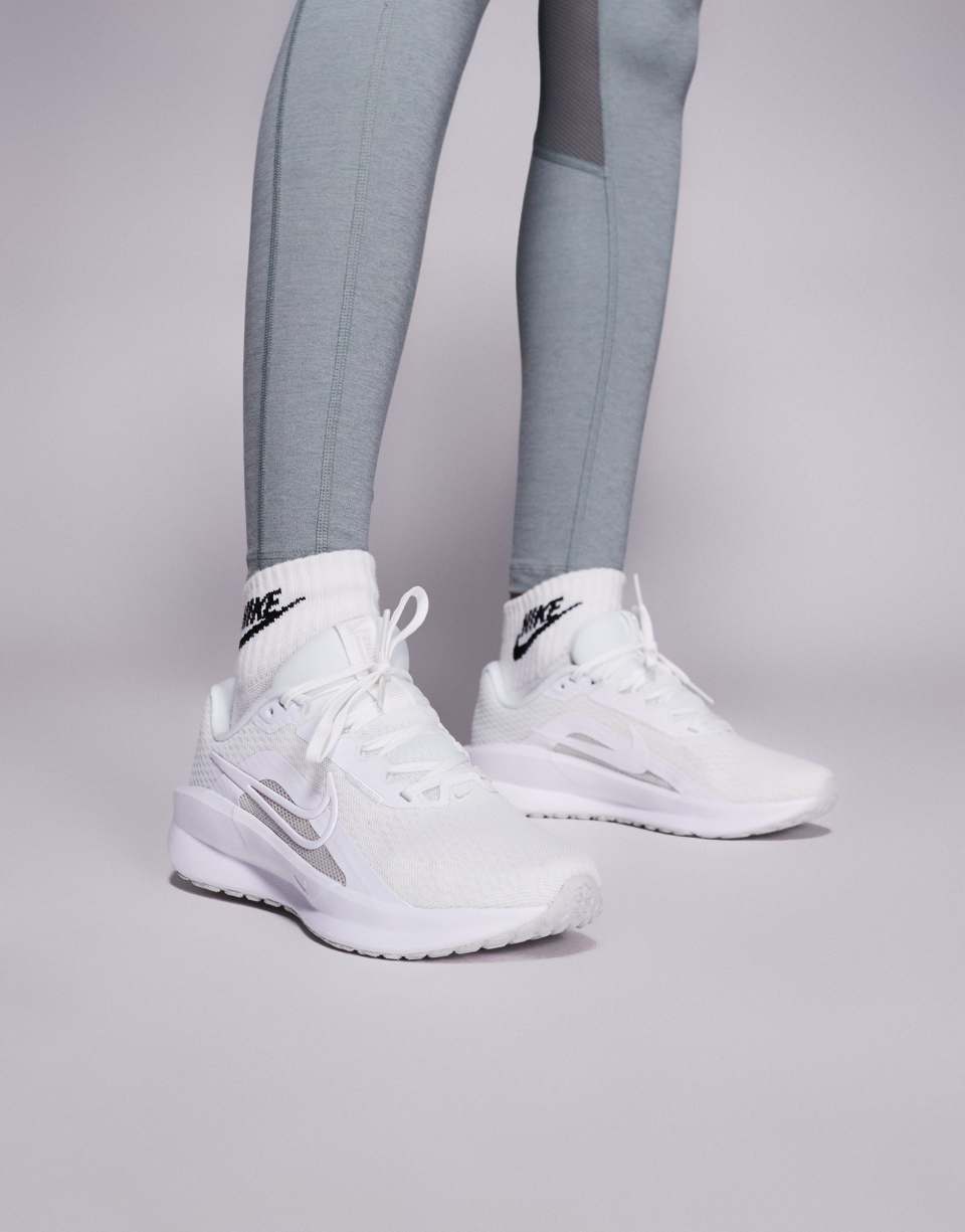 Downshifter 13 Sneakers