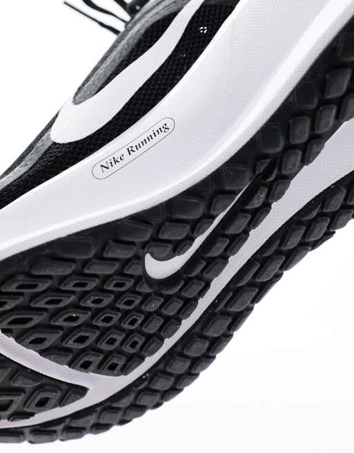 Nike Running Downshifter 13 sneakers in black and white, 4 of 4