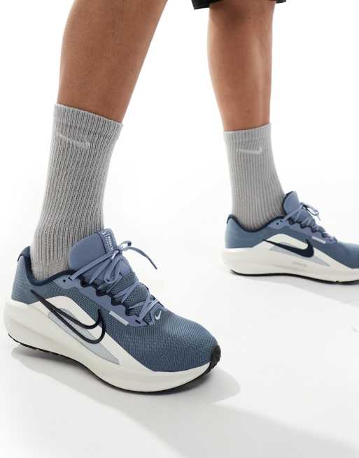Nike Running Downshifter 13 sneakers in light blue and white, 4 of 5