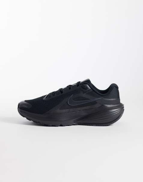 Nike Running Downshifter 14 trainers in black - view 1